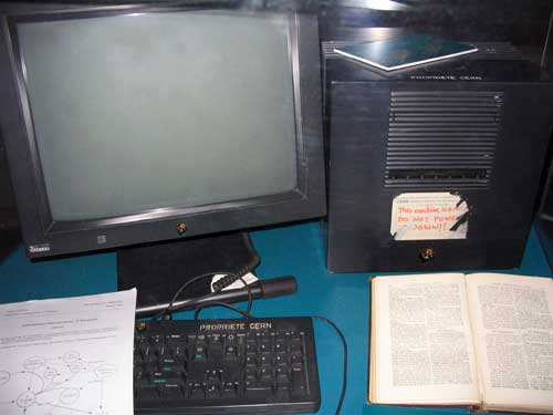 Este NeXTcube fue el primer servidor web. Este NeXTcube fue el primer servidor web.
